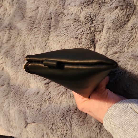 Portland Leather Alpine Pouch - Picture 5 of 6